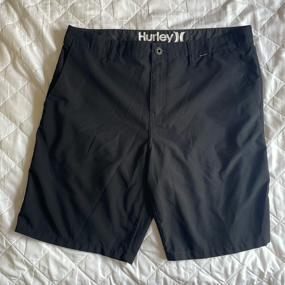 Black men’s Hurley shorts size 34